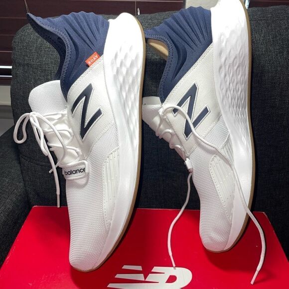 New Balance ROAX Running Shoes - Picture 4 of 7